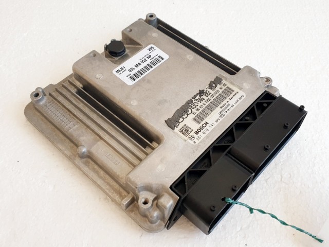 508642 Audi A4 B8, Motorvezérlő, ECU, 0281016141, 03L906022NP. Bosch.