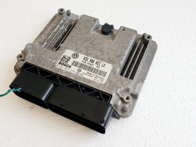 508677 Seat Leon Motorvezérlő, Ecu, 0281013279, 03G906021LK, Bosch.