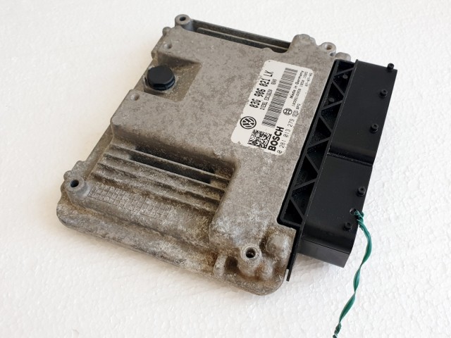 508677 Seat Leon Motorvezérlő, Ecu, 0281013279, 03G906021LK, Bosch.