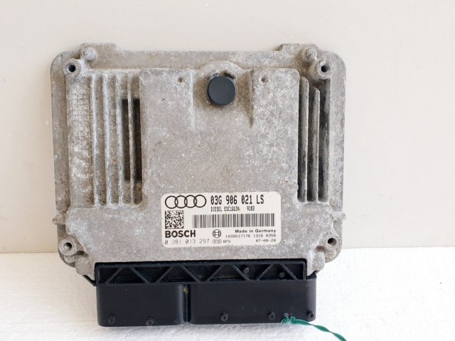 508697 Audi A3 8P, Motorvezérlő, Ecu, 0281013297, 03G906021LS, Bosch.