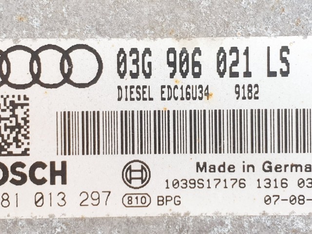 508697 Audi A3 8P, Motorvezérlő, Ecu, 0281013297, 03G906021LS, Bosch.