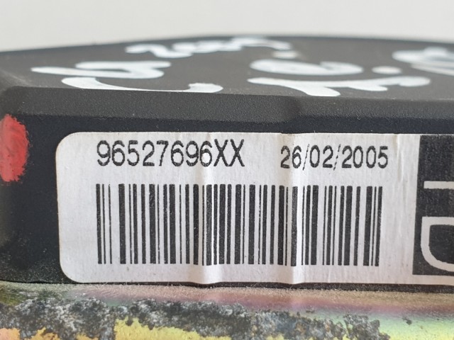 509577 Citroen C4, 2005, Jobb Első Övfeszítő, Biztonsági Öv, 5 Ajtóshoz.