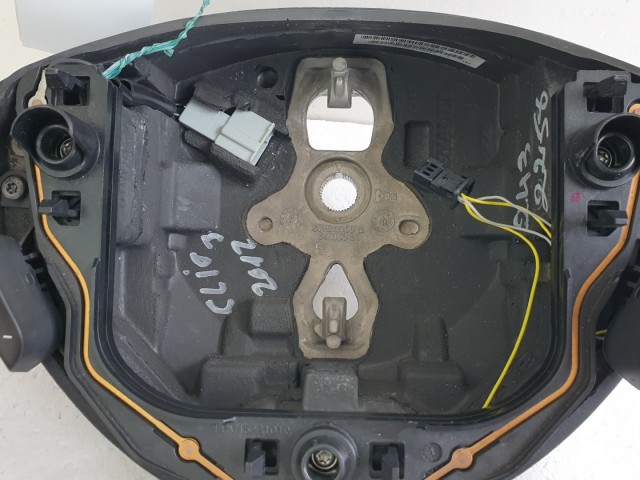 510932 Renault Clio 3, 2012, Bőrkormány, Kormány. Tempomatos.