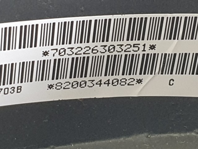 510932 Renault Clio 3, 2012, Bőrkormány, Kormány. Tempomatos.
