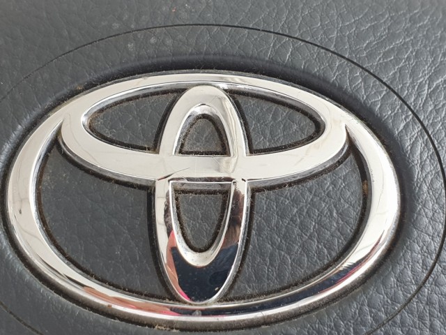 509309 Toyota Avensis T25, 2006, Kormánylégzsák, Légzsák, 2 Csati, 4 Águ Kormányba