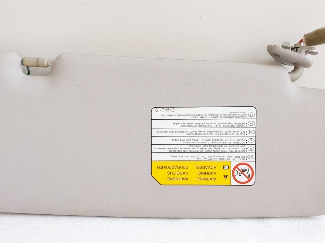 508152 Mitsubishi Grandis 2008, Bal Napellenző, Lámpával Tükörrel Szerelt.