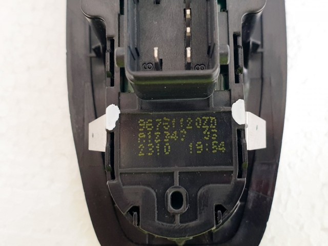 508185 Peugeot 208, 2013, Ablakemelő Kapcsoló, 96751120ZD.