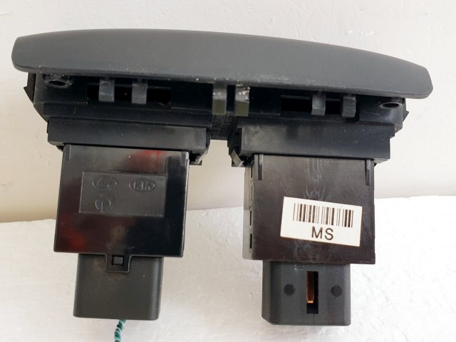 508210 Hyundai Tucson 2009, Ülésfűtés Kapcsoló.