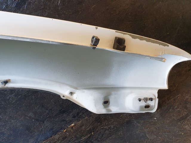 510901 Opel Corsa B, 1999, Bal Első Sárvédő. 