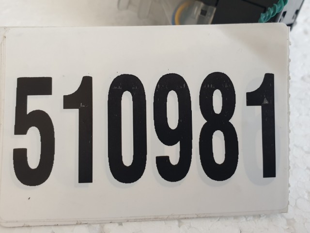 510981 Mazda 5, 2009, Ablaktörlő Kapcsoló, 17D682.