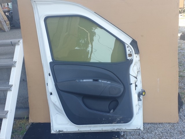 511232 Fiat Doblo 3, 2011, Bal Első Ajtó. 