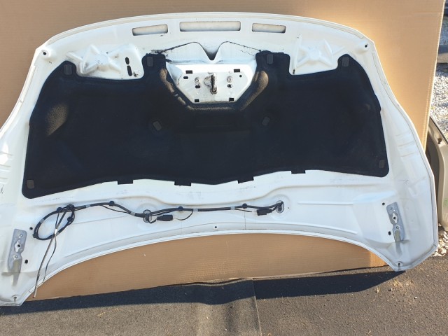 511238 Ford C Max  2014, Motorháztető.