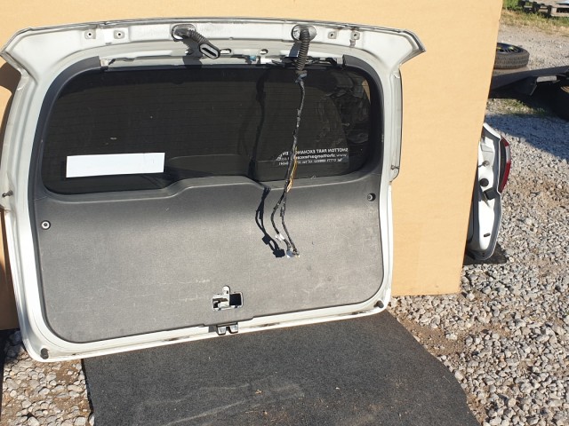 511239 Hyundai i30, 2009, KOMBI,  Csomagtérajtó.