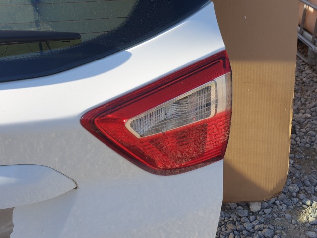 511240 Ford C Max 2,  2014, Csomagtérajtó.