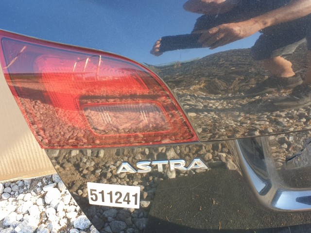 511241 Opel Astra J, KOMBI, 2012, Csomagtérajtó.