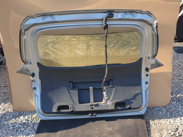 511242 Opel Astra J, KOMBI, 2013, Csomagtérajtó.