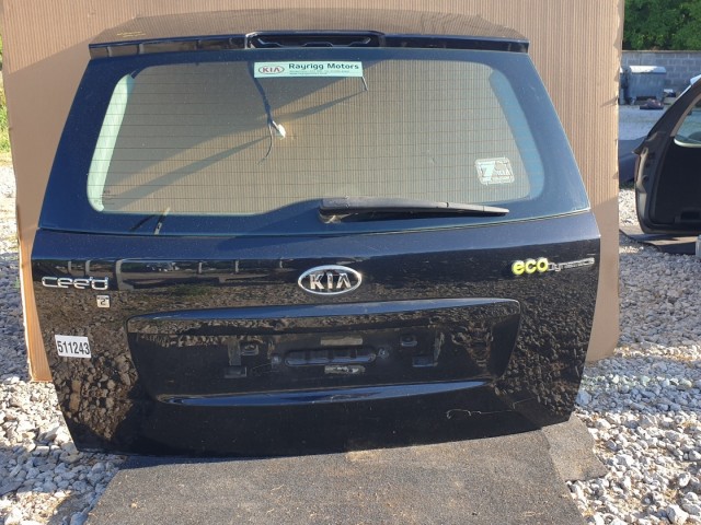 511243 Kia Ceed KOMBI, 2011, Csomagtérajtó.