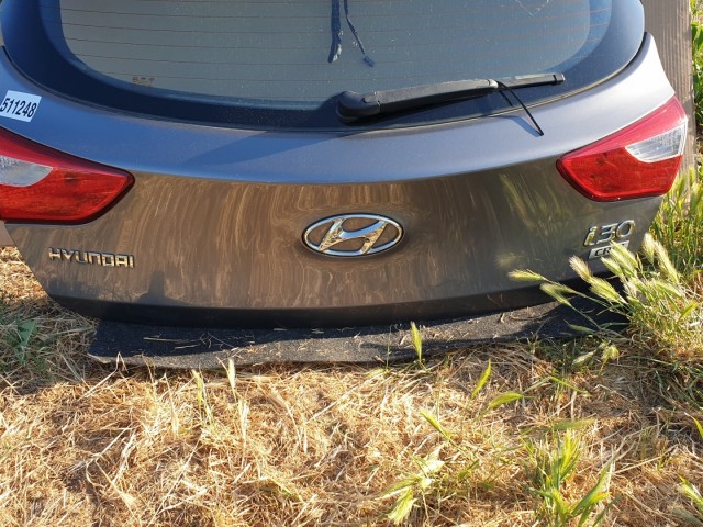 511248 Hyundai i30, 2014, Csomagtérajtó, 5 Ajtóshoz.