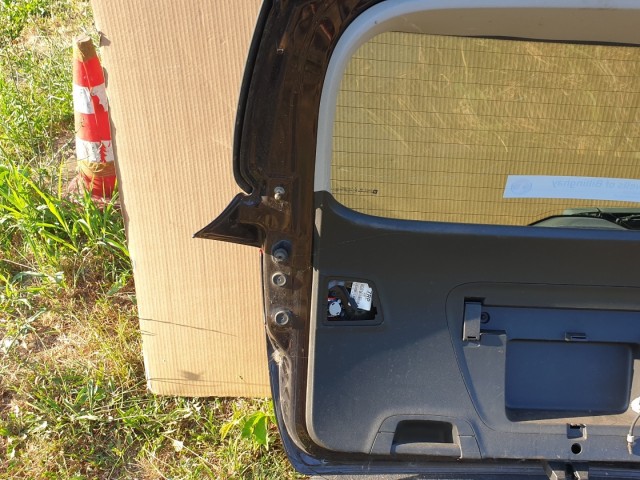 511249 Opel Astra J, KOMBI, 2013, Csomagtérajtó.