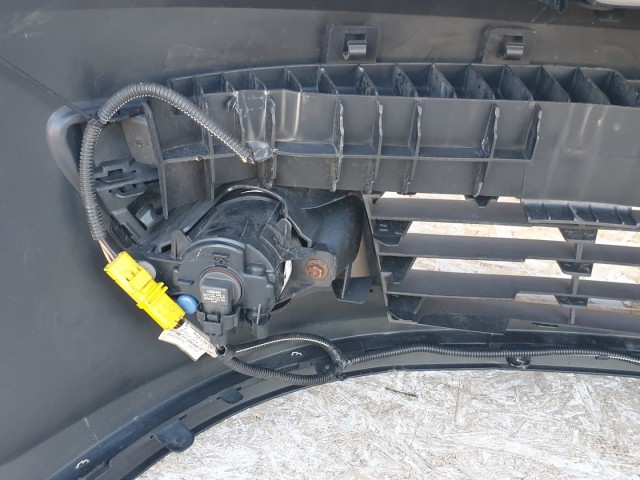 511318 Renault Clio 3, 2008, Ködlámpás Lökhárító, 195 ös, 8200402106.