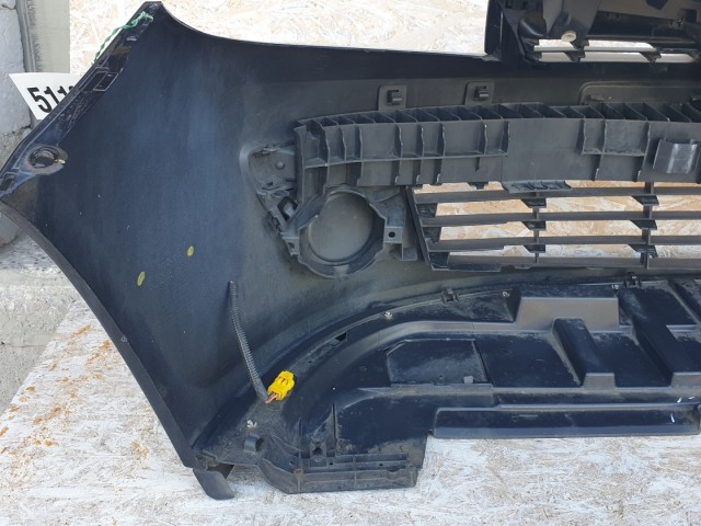 511391 Renault Clio 3, 2006, Első Lökhárító, 8200402106.