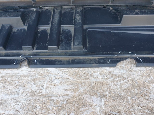 511391 Renault Clio 3, 2006, Első Lökhárító, 8200402106.