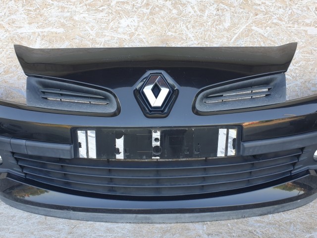 511397 Renault Clio 3, 2006, Ködlámpás Első Lökhárító, 185 ös. 8200402106.