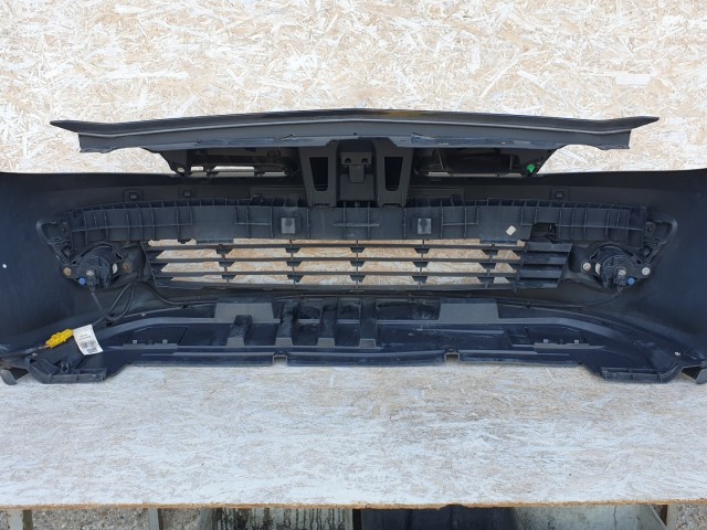 511397 Renault Clio 3, 2006, Ködlámpás Első Lökhárító, 185 ös. 8200402106.