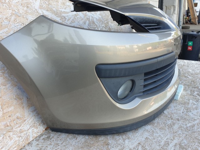 511398 Renault Clio 3, 2008, Ködlámpás Első Lökhárító, 195 ös, 8200402106.
