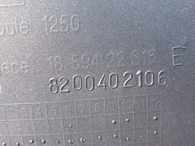 511398 Renault Clio 3, 2008, Ködlámpás Első Lökhárító, 195 ös, 8200402106.