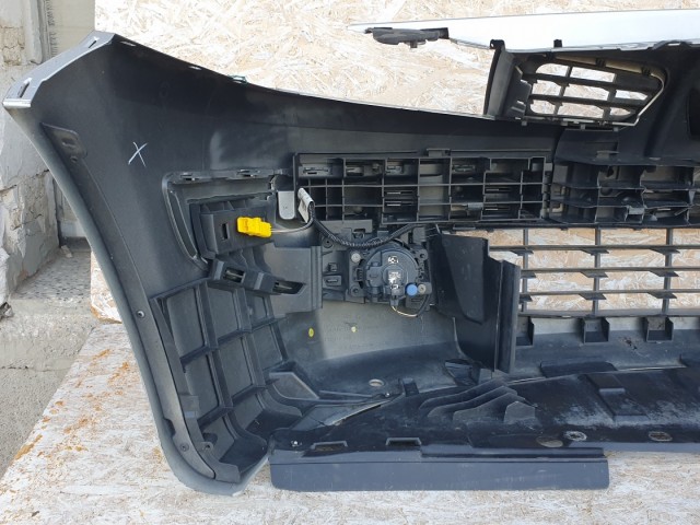 511401 Renault Megane 2, 2007, Ködlámpás Lökhárító. 8200484322.