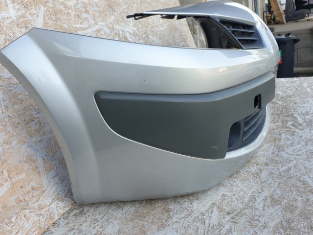 511401 Renault Megane 2, 2007, Ködlámpás Lökhárító. 8200484322.