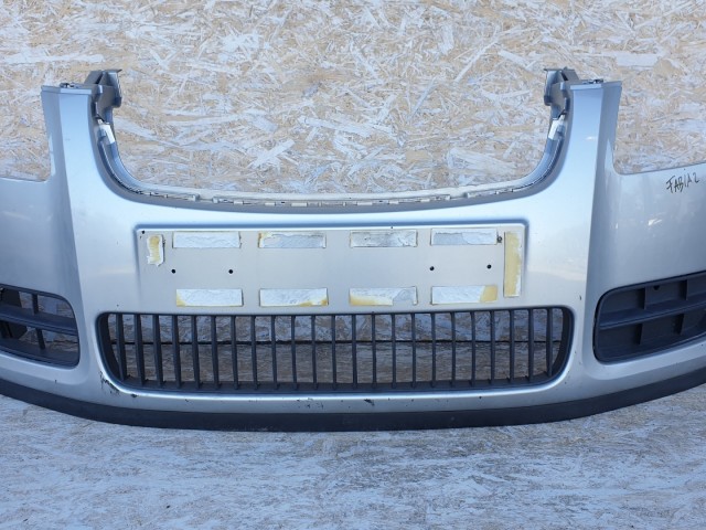 511457 Skoda Fabia 2, 2008, Első Lökhárító, 5J0807221.