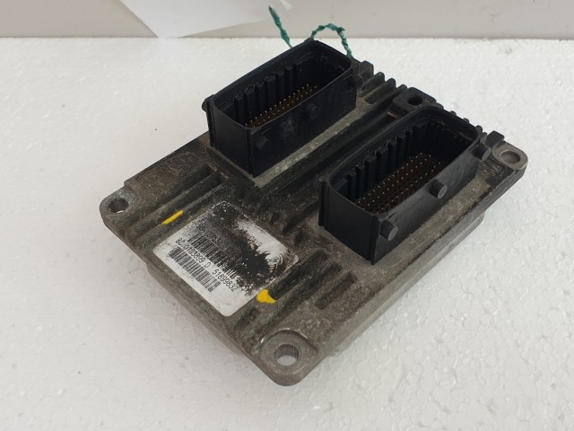 511324 Fiat Punto EVO, Motorvezérlő, Ecu, BC0103899D, 51899832.