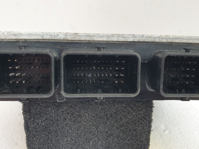 511332 Renault Modus 2010 Motorvezérlő, Ecu, 8200911560, 8200909666 Delphi.