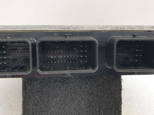 511333 Renault Clio 3,  Motorvezérlő, Ecu, 8200911560, 8200909666 Delphi.