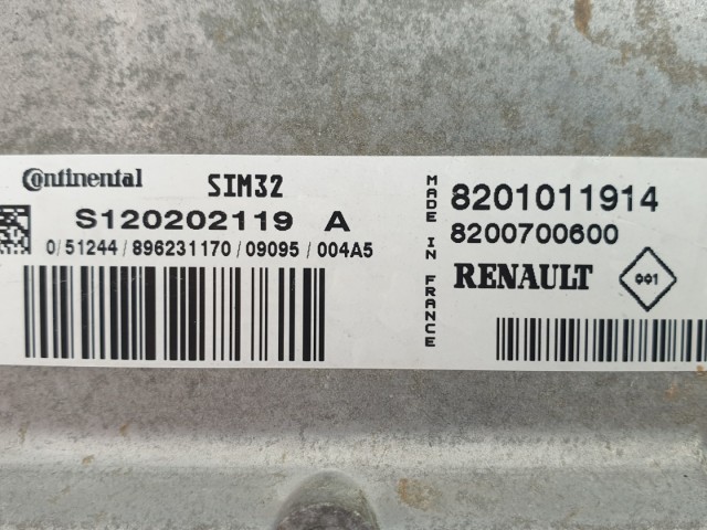 511343 Renault Clio 3, Motorvezérlő, 8201011914, S120202119A. Ecu.