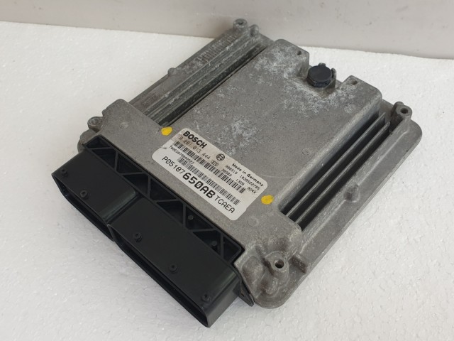 511345 Jeep Patriot, Compass, Motorvezérlő, Ecu, 0281013444. Bosch.