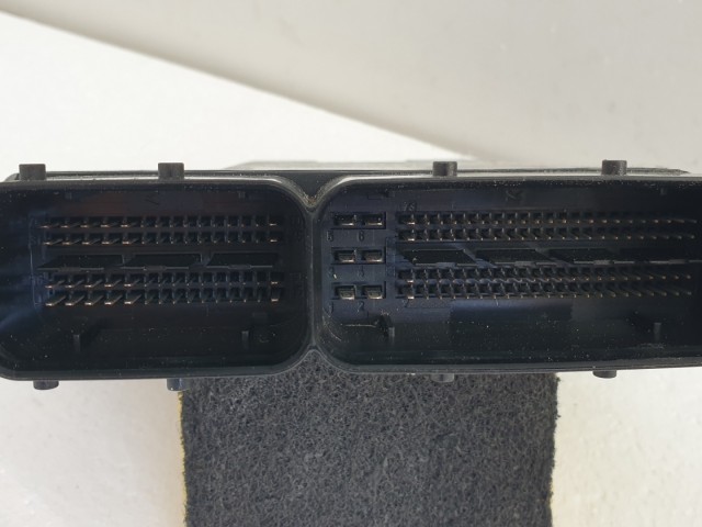 511361 Skoda Yeti,  Motorvezérlő, 0281016208, 03L906022LH, Bosch.