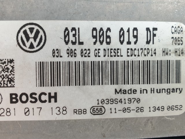 511362 Seat Exeo, Motorvezérlő, Ecu, 0281017138, 03L906019DF, Bosch