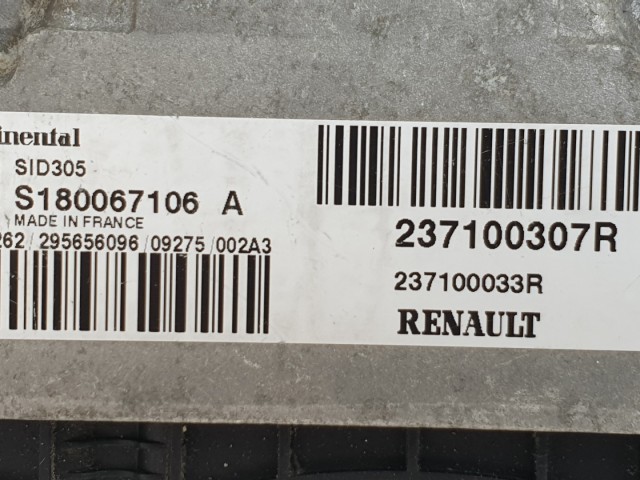 511368 Renault Megane 3, Motorvezérlő, 237100307R, S180067106A, Continental.