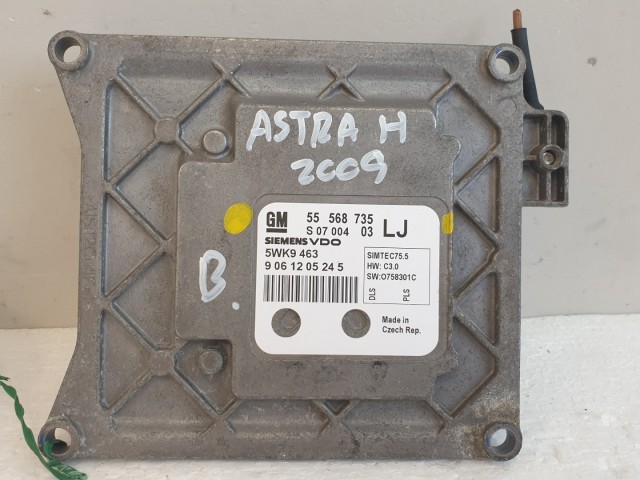 511380 Opel Astra H, Motorvezérlő, Ecu, 55568735, 5WK9463, Siemens.