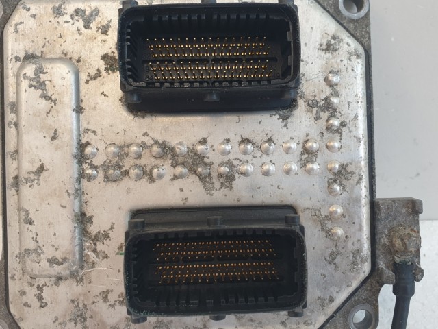 511380 Opel Astra H, Motorvezérlő, Ecu, 55568735, 5WK9463, Siemens.