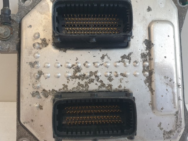 511384 Opel Zafira B, Motorvezérlő, Ecu, 55571558, 5WK9464, Siemens.