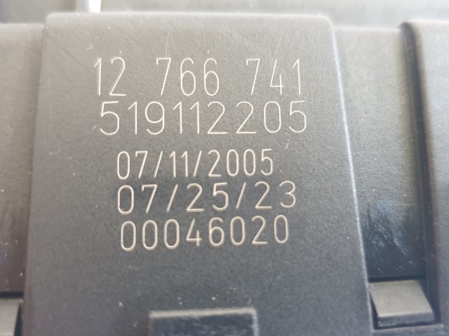 511414 Saab 9.3, Cabrio, Hátsó Biztosítéktábla, 12766741, 519112205. 2005 ös.