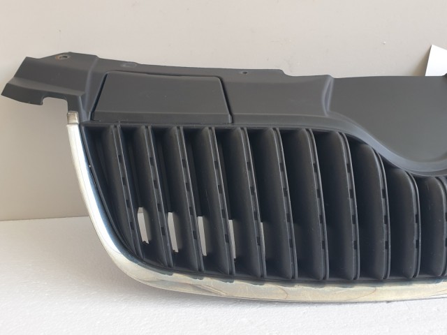 511422 Skoda Fabia 2, 2008, Hűtőrács, Hűtőmaszk, 5J0853668A.
