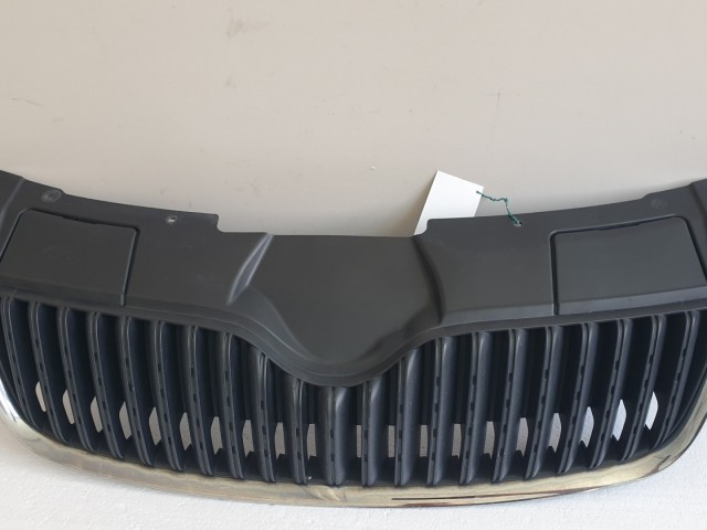 511422 Skoda Fabia 2, 2008, Hűtőrács, Hűtőmaszk, 5J0853668A.