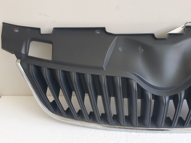 511423 Skoda Fabia 2, 2012, Hűtőrács, Hűtőmaszk, 5J0853668C.