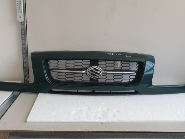 511426 Suzuki Grand Vitara, 2002, Hűtőrács, 72111-65DA0, Díszrács.