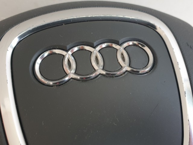 511220 Audi A4 B8, Kormánylégzsák, Légzsák, 4 Águ Kormányba, 2 Csati.